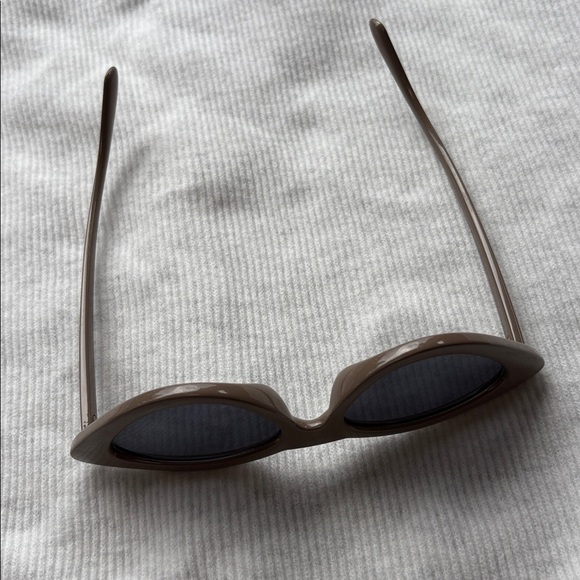 Tan Pink Cat-Eye Sunglasses - Picture 3 of 6